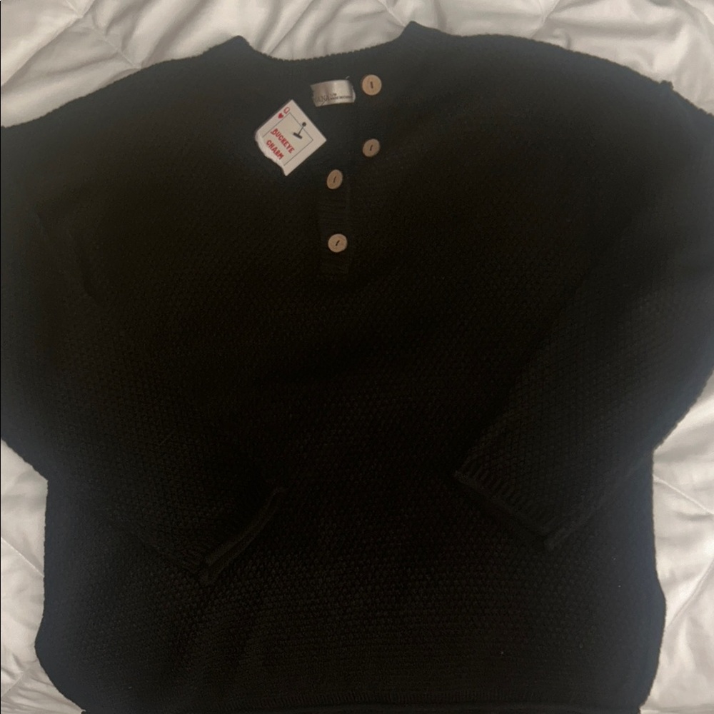 Elegant Black Buttoned Women's Sweater